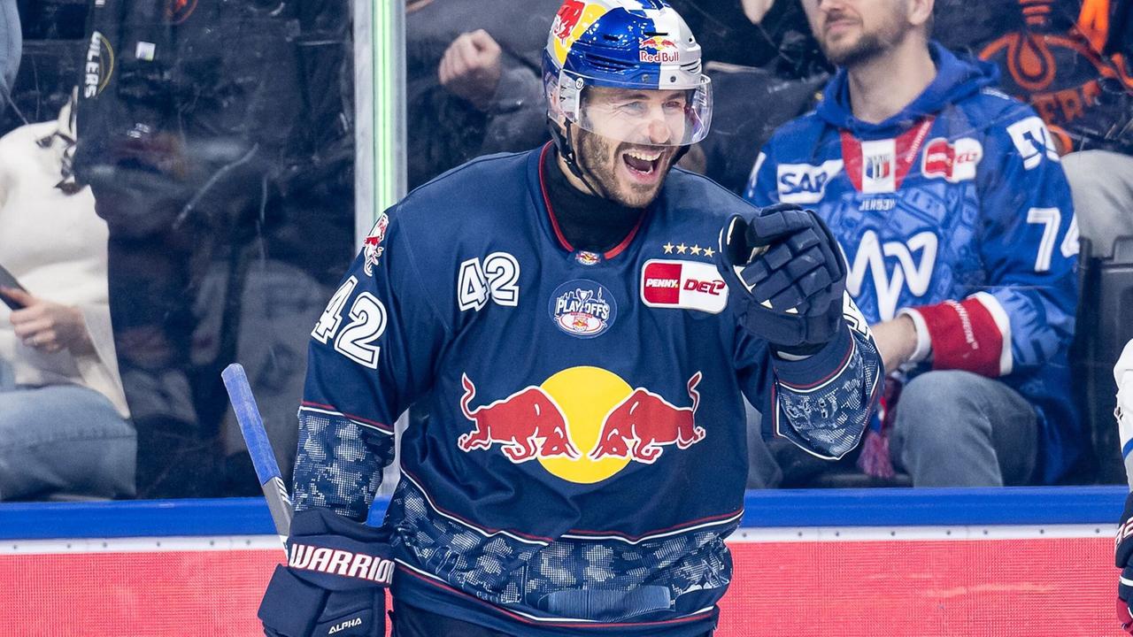 DEL: EHC München schlägt Adler Mannheim im vierten Halbfinal-Spiel