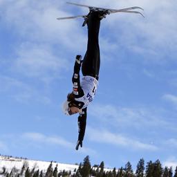 Sprung bei einem Aereal-Event in Deer Valley