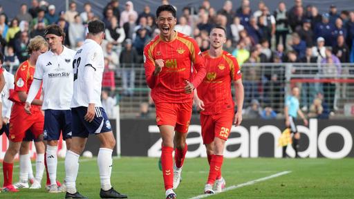 Santiago Castaneda bejubelt Treffer gegen Lübeck