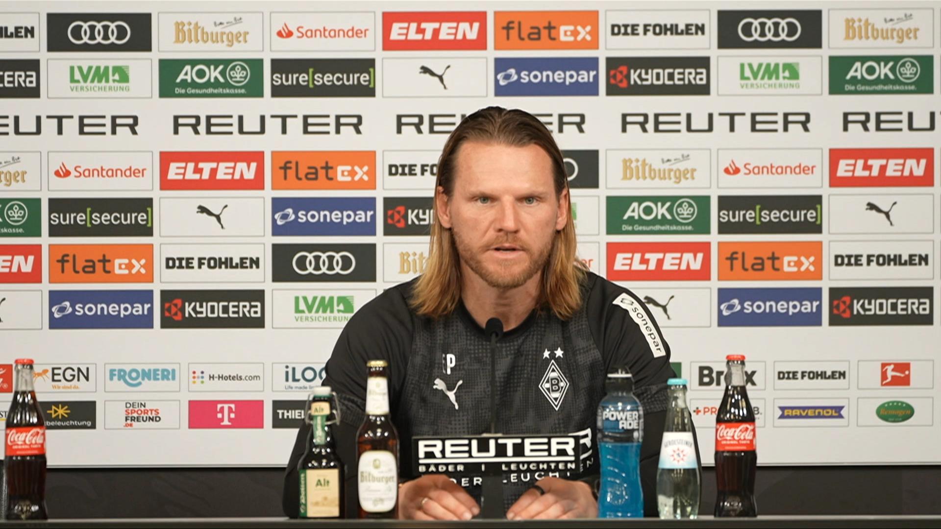 Gladbach-Trainer Eugen Polanski auf der Pressekonferenz vor dem Spiel gegen Frankfurt | ARD