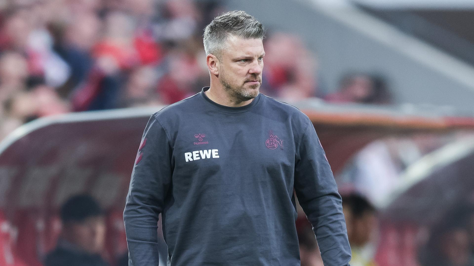 Lukas Kwasniok an der Seitenlinie beim Bundesliga-Spiel des 1. FC KÃ¶ln gegen Borussia MÃ¶nchengladbach. | ddp/Revierfoto