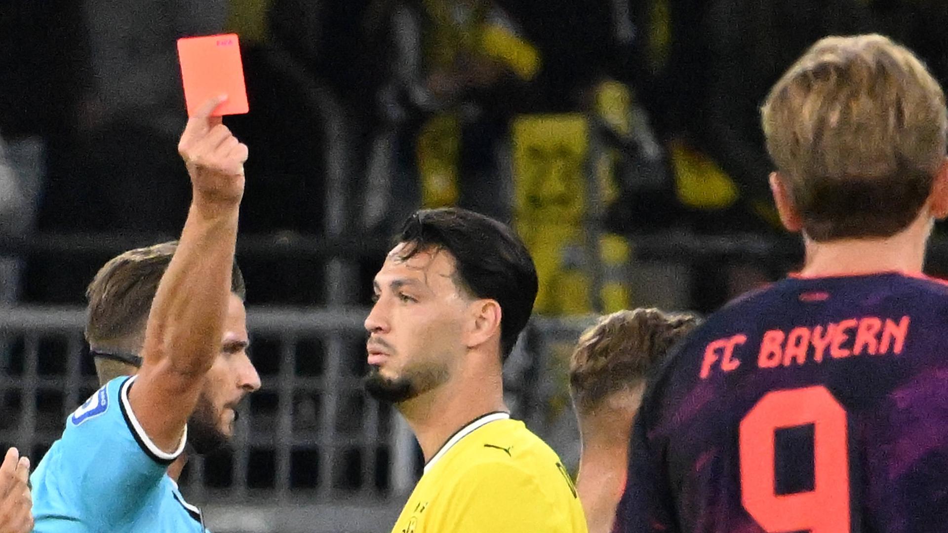 Ramy Bensebaini sieht die Rote Karte im Supercup | Imago