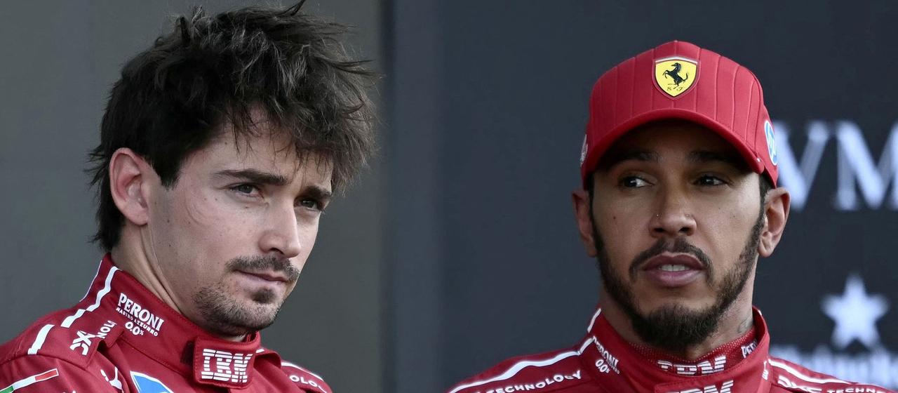 Von Ferrari-Präsident John Elkann angezählt: Charles Leclerc (l.) und Lewis Hamilton