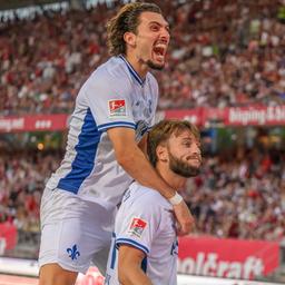 Killian Corredor (r.) jubelt über das entscheidene Tor gegen Nürnberg