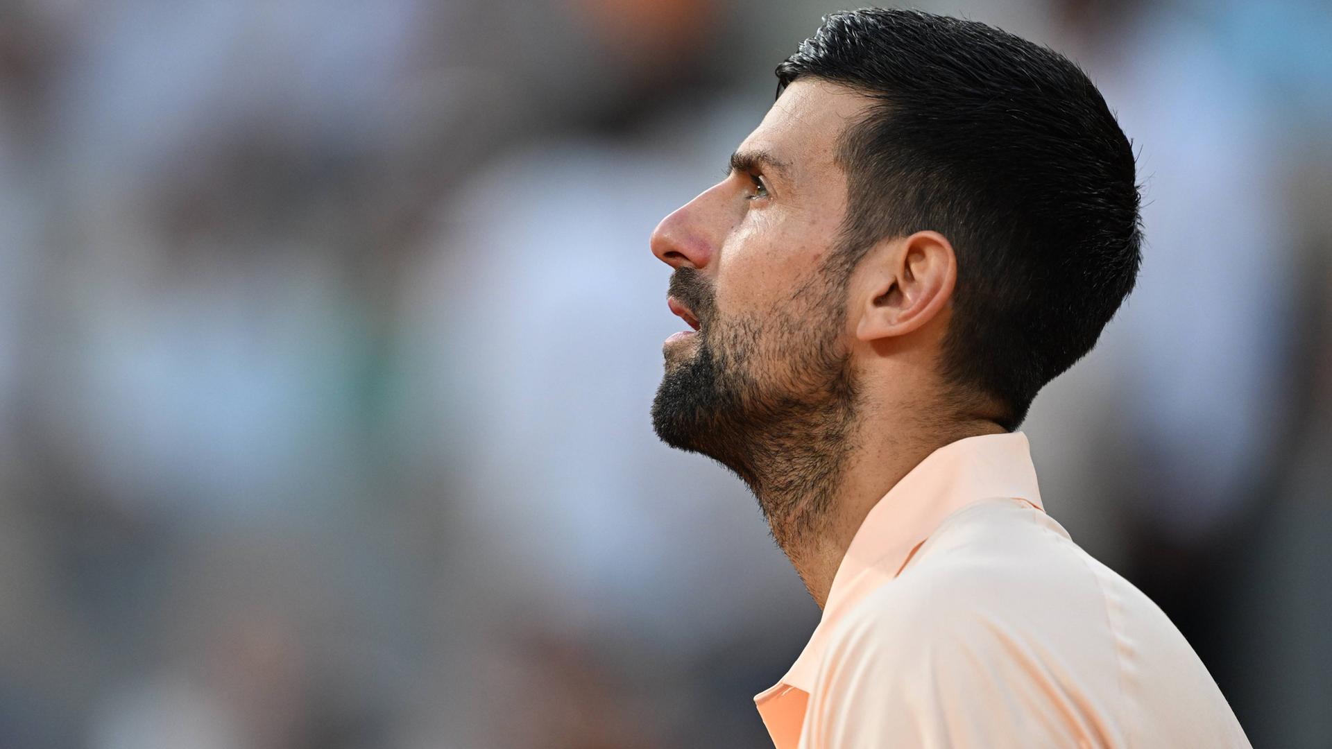Jetzt live - Djokovic verliert überraschend Satz eins gegen Mpetshi Perricard