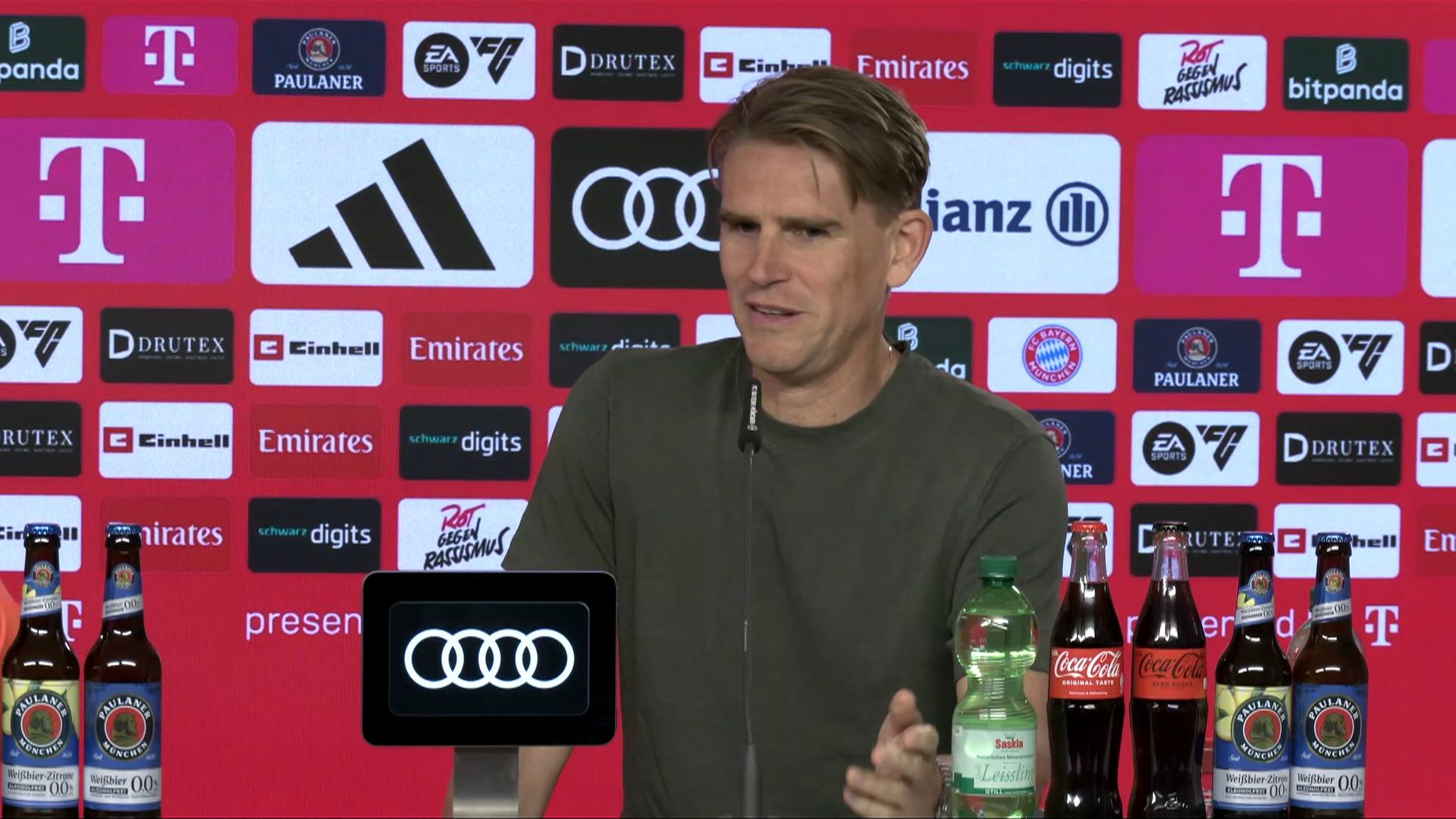 Bayern-Sportdirektor Christoph Freund auf der Pressekonferenz vor dem Augsburg-Spiel | Sportschau