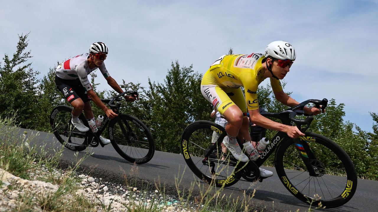 tour-evenepoel-gelingt-coup-bei-schwerer-bergankunft-in-den-alpen