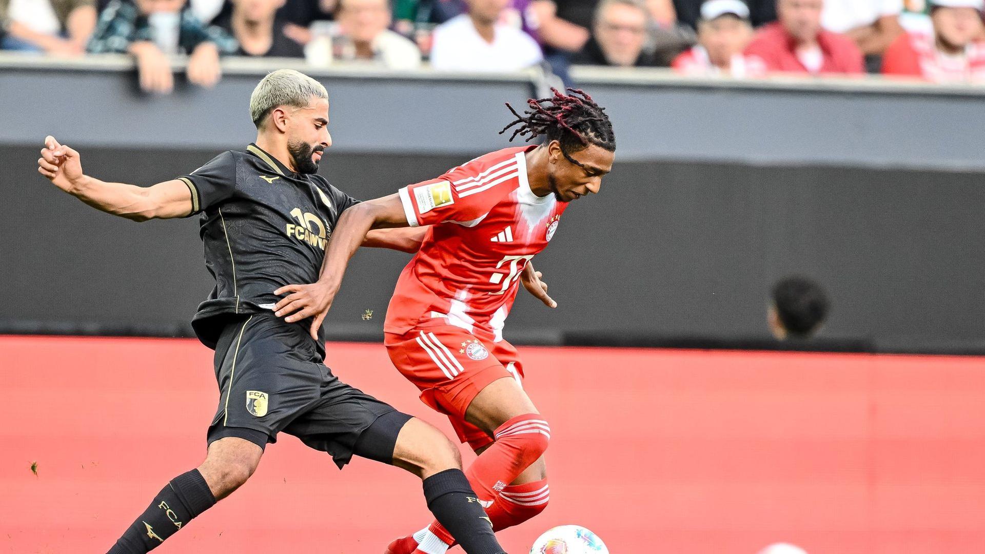 Spielszene FC Augsburg - FC Bayern München | picture-alliance/dpa