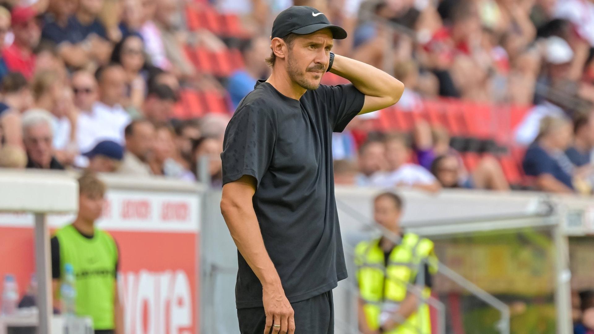 Stau in Schottland: SC Freiburg macht Pressekonferenz aus dem Auto