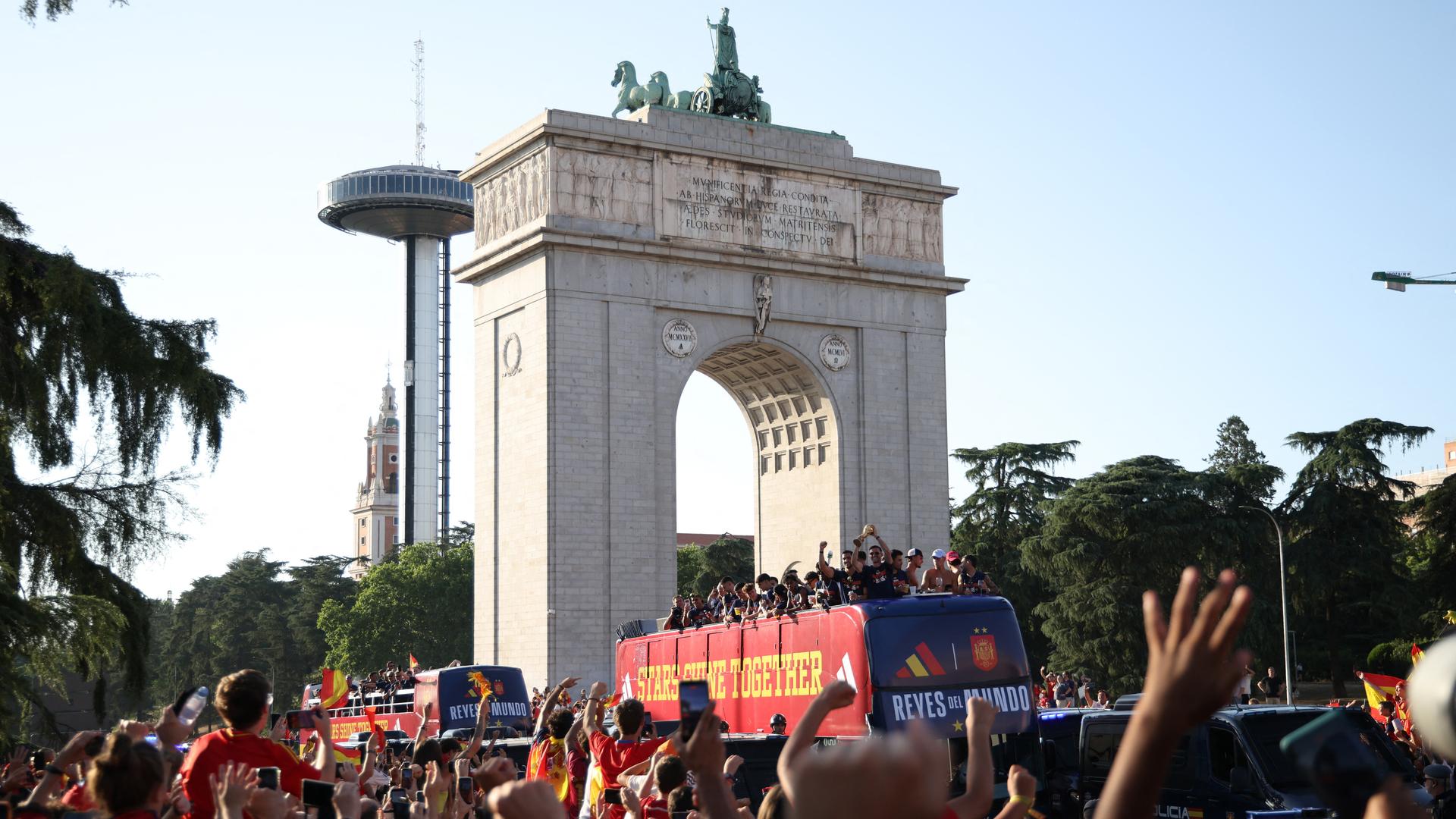 WM-News: Titel-Party in Madrid - Spaniens Helden feiern mit hunderttausenden Fans