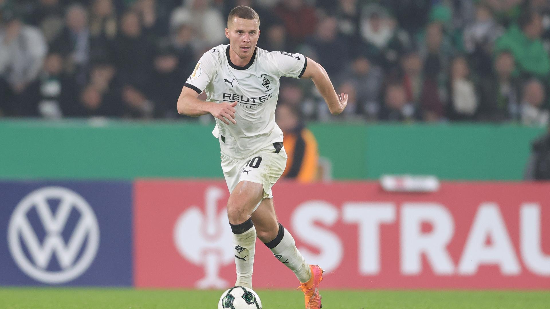 Nico Elvedi im Trikot von Borussia Mönchengladbach (Archivbild). | Jürgen Fromme /firo Sportphoto