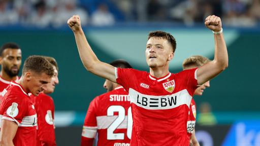Stuttgarts Dzenan Pecinovic bejubelt seinen Treffer