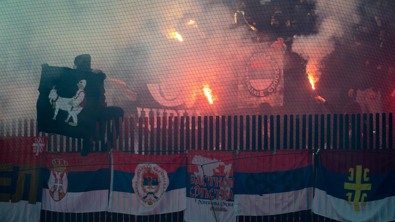 Serbiens Fußball steckt tief in der Politik — photo: Sportschau Fußball