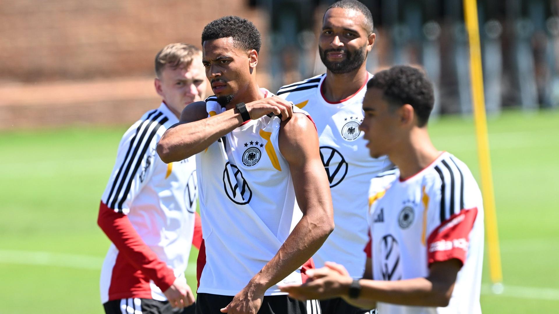 Abschlusstraining und Flug - Das passiert beim DFB-Team