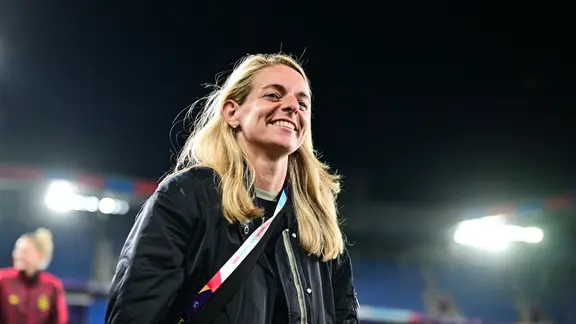 Nia Künzer beim Spiel gegen Frankreich