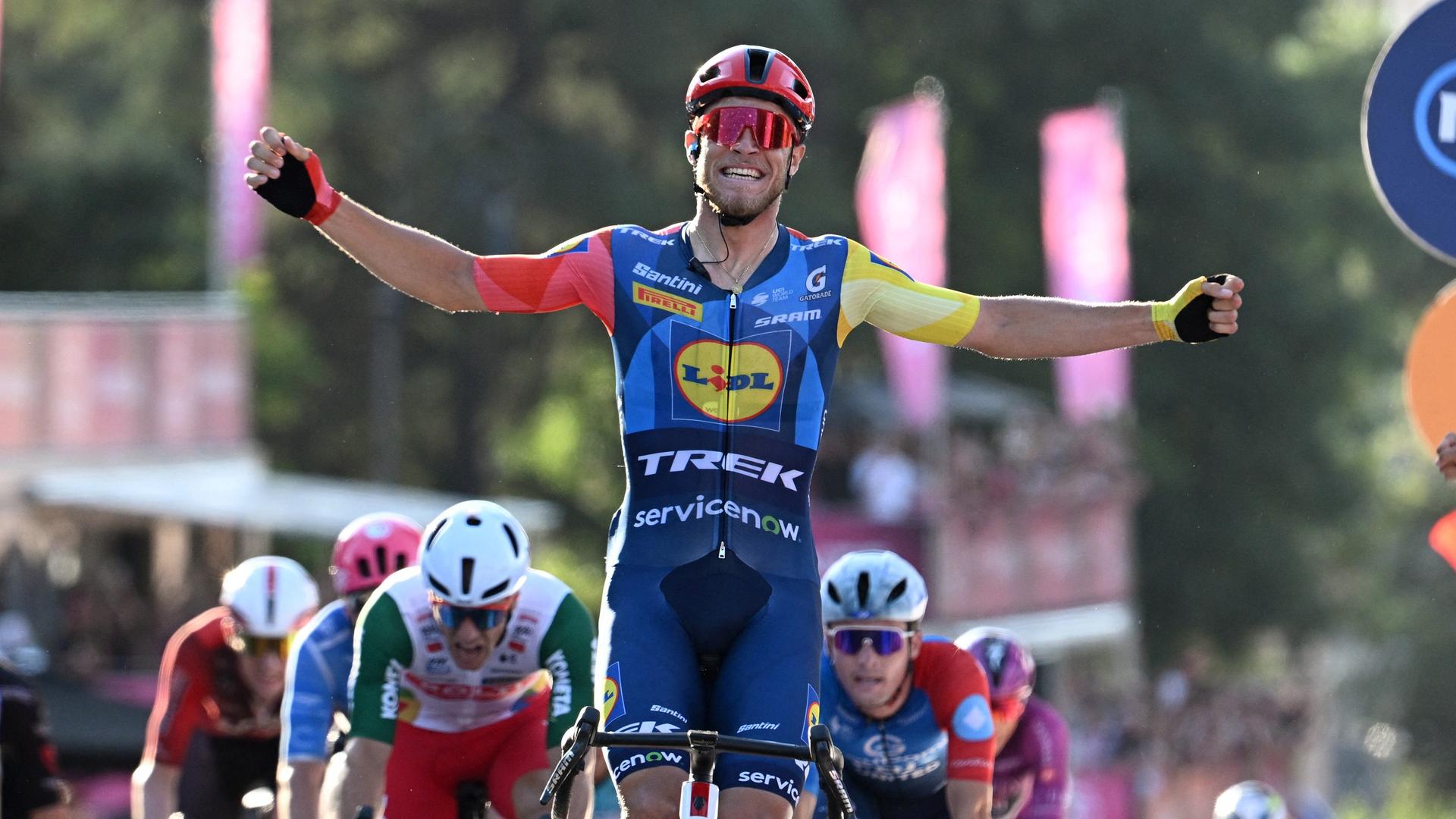 Giro d'Italia: Jonathan Milan gewinnt die letzte Etappe