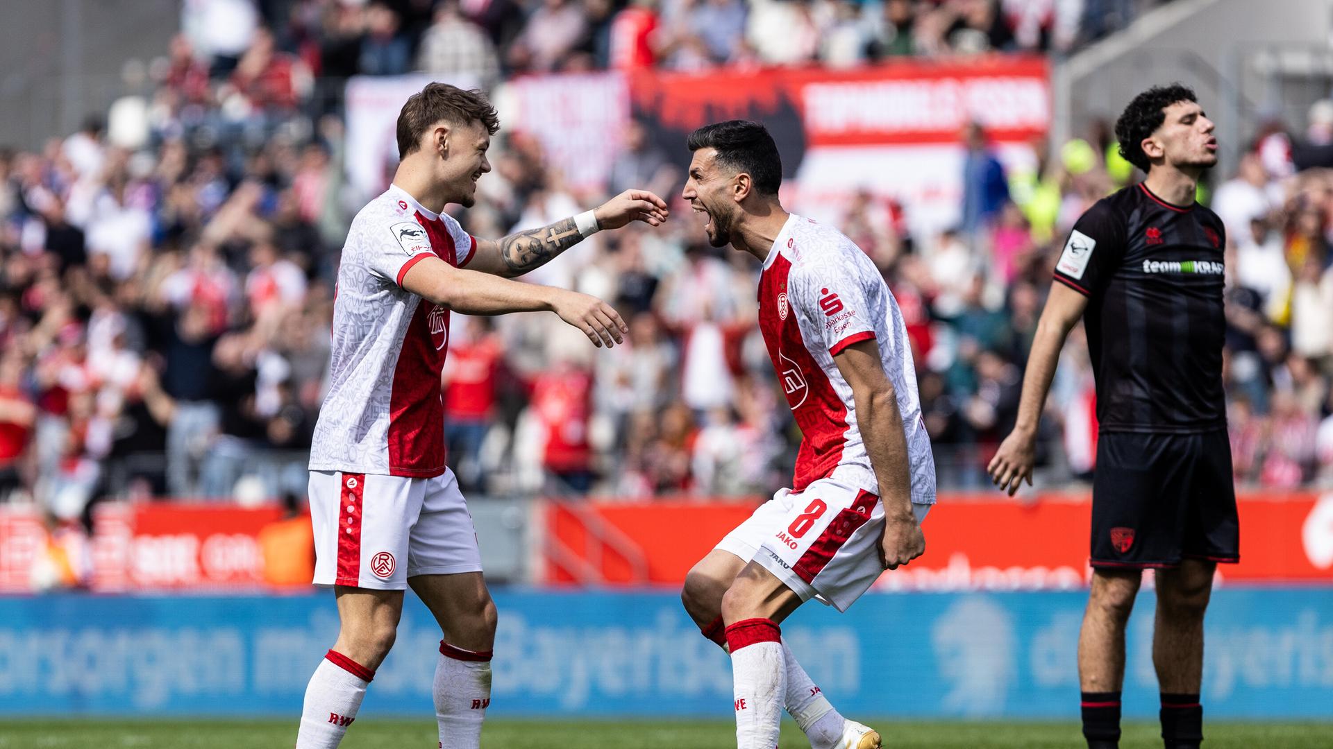 Siebter Sieg in Folge - Essen behauptet Platz zwei