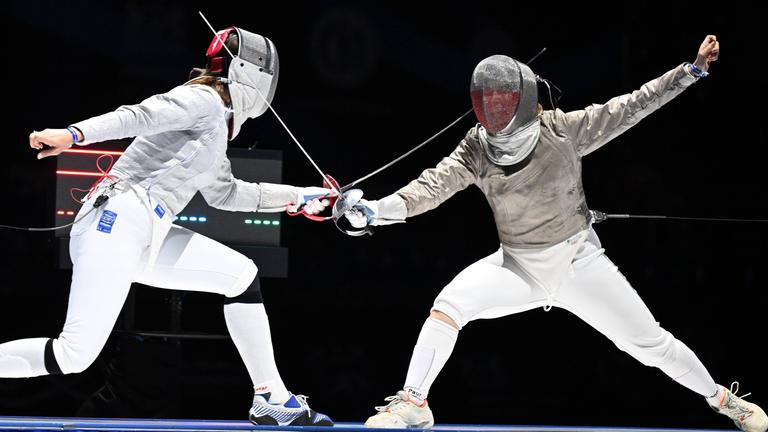 Die Russin Yana Egorian als neutrale Athletin im Duell mit Zuzanna Cieslar aus Polen