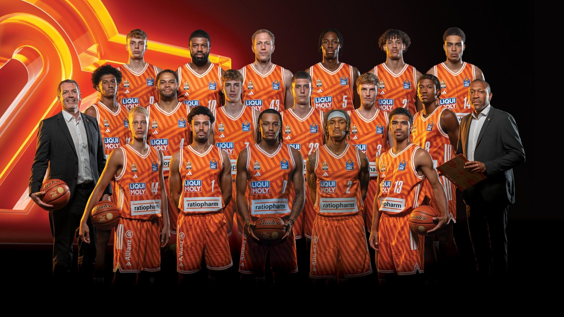 Das neue Team von ratiopharm Ulm: nur drei Spieler sind aus der Vorsaison, als die Ulmer Deutscher Vizemeister wurden, geblieben. | Ratiopharm Ulm, Ulli Schlieper