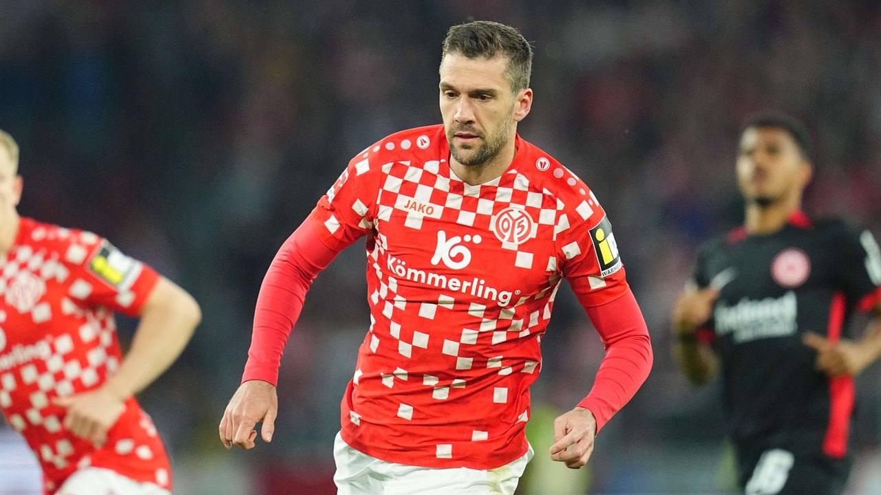 Stefan Bell will mit Mainz 05 das internationale Geschäft erreichen.  | IMAGO, IMAGO / osnapix