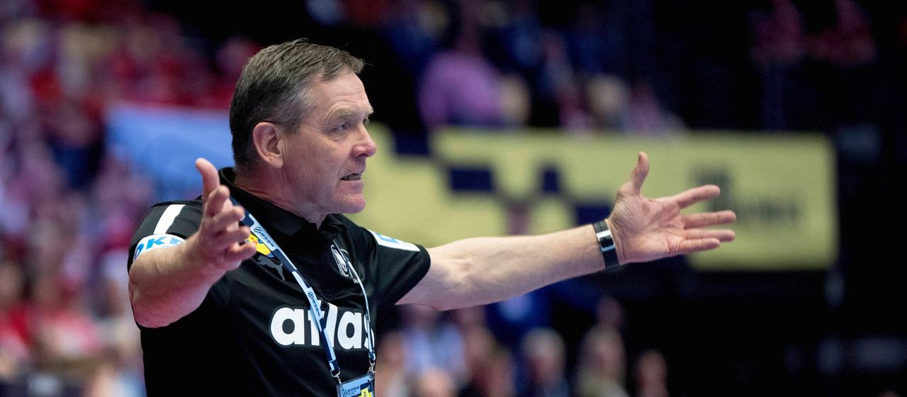 Bundestrainer Alfred Gislason im Spiel gegen Norwegen 