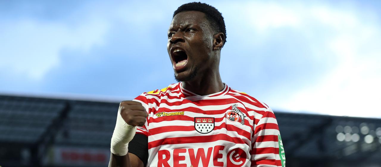 Ragnar Ache jubelt über den Führungstreffer