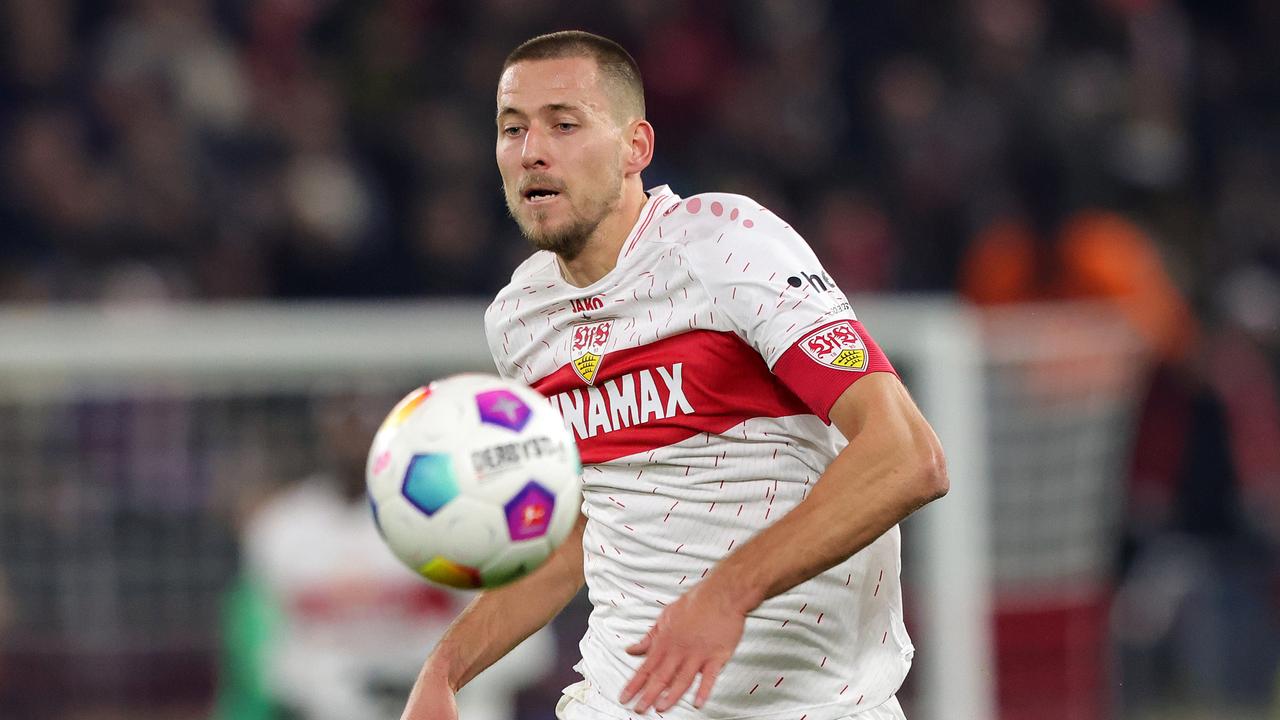 Stuttgarts Waldemar Anton in Aktion. | Ralf Ibing /firo Sportphoto