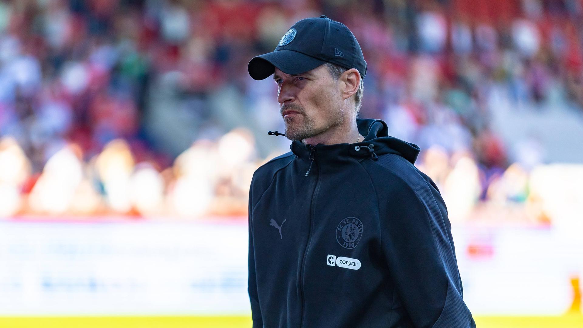 Alexander Blessin, Trainer des FC St. Pauli | IMAGO/Eibner