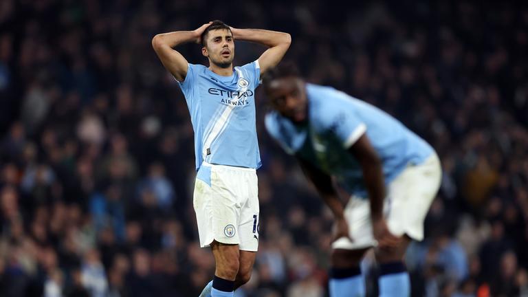 Premier League: Manchester City erleidet Rückschlag im Meisterschaftsrennen  | sportschau.de