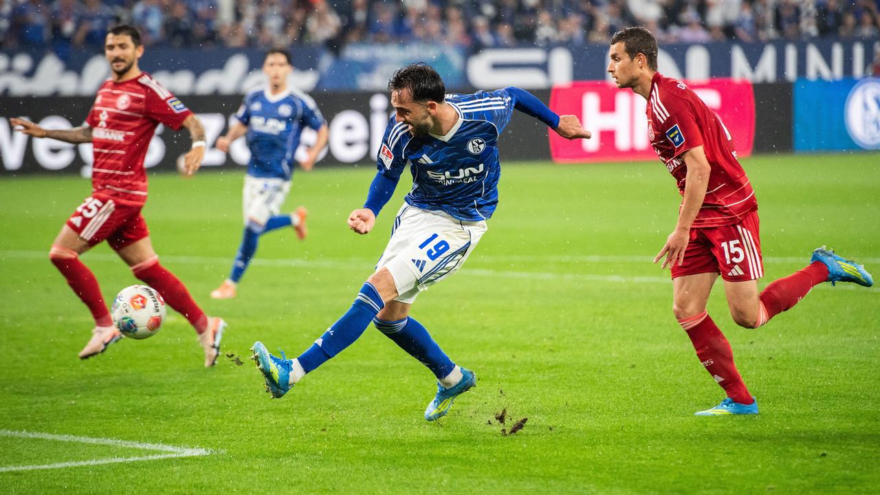 Karaman schießt Schalke in die Bundesliga