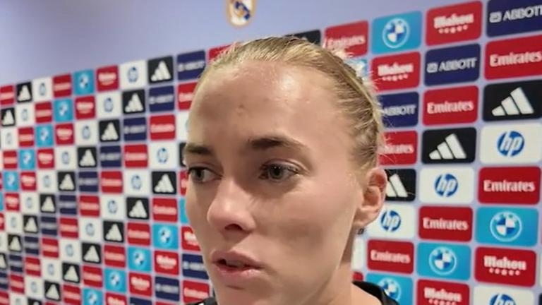 Laura Freyzer yalangoch