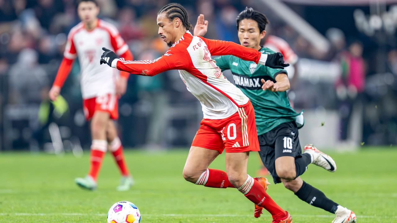 Sane im Zweikampf | IMAGO