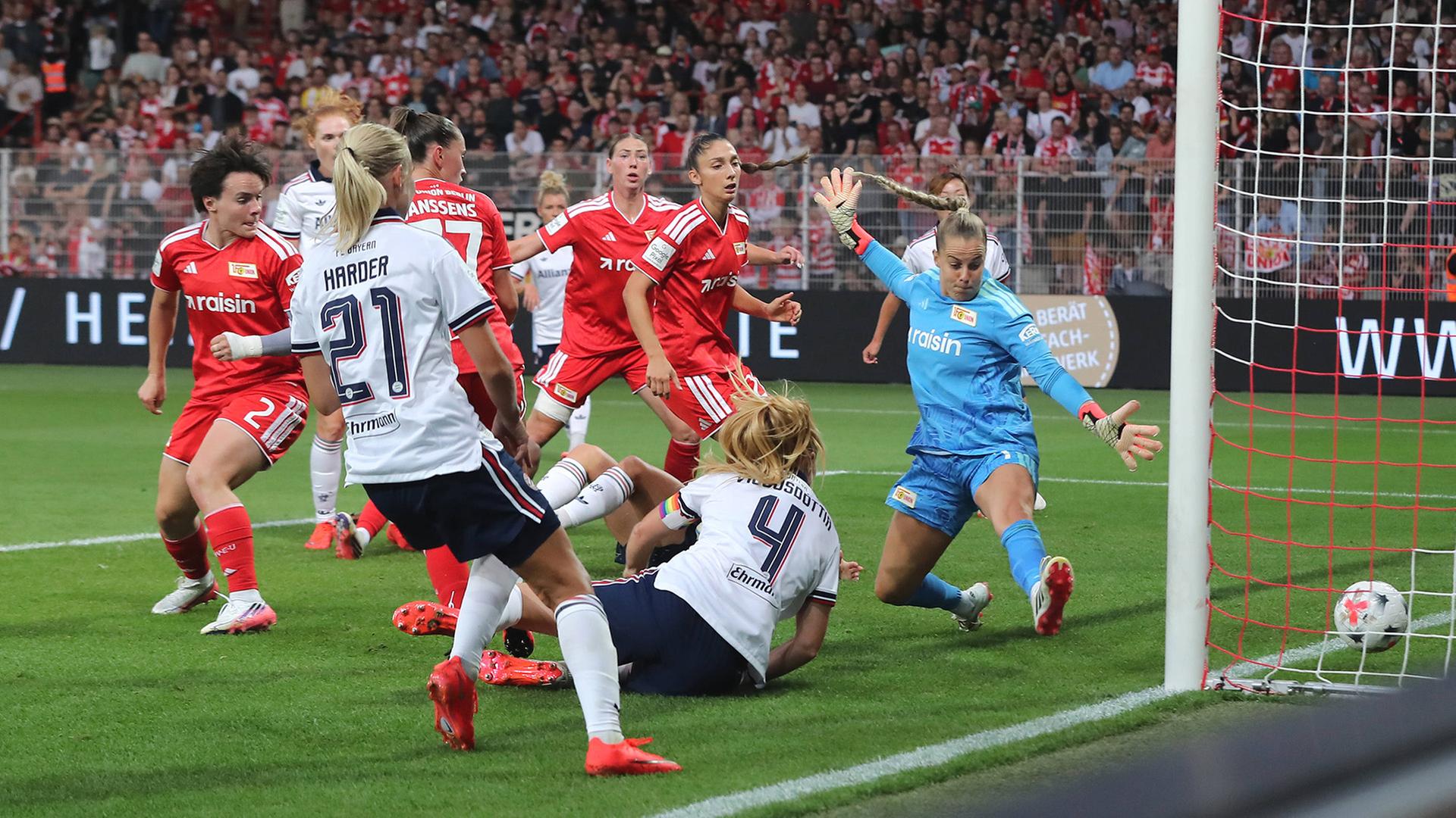 Unions Spielerinnen verlieren Saisonauftakt gegen Bayern