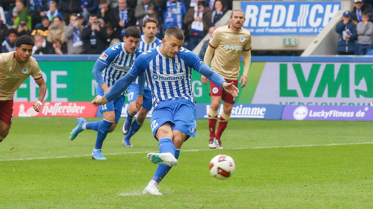 Zukowskis Elfmeter ebnen gegen KSC Weg zu Magdeburger Kantersieg