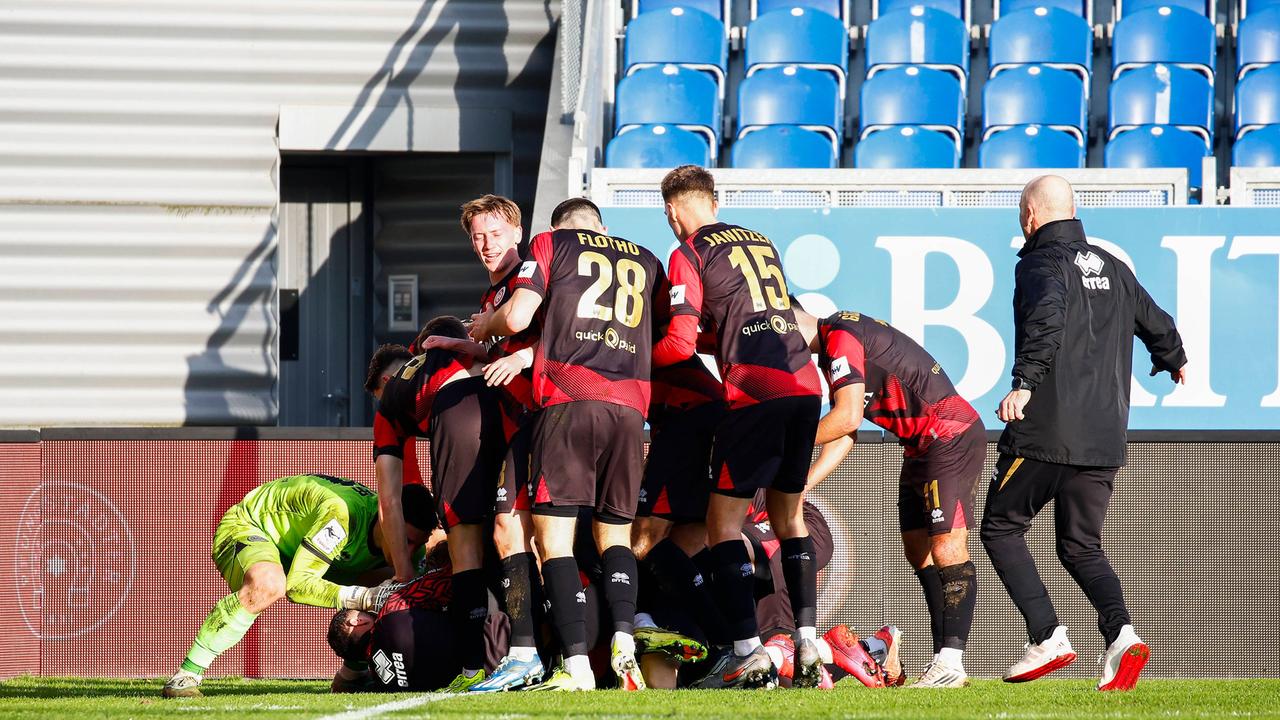 wehen-wiesbaden-jubelt-ber-zwei-sp-te-tore