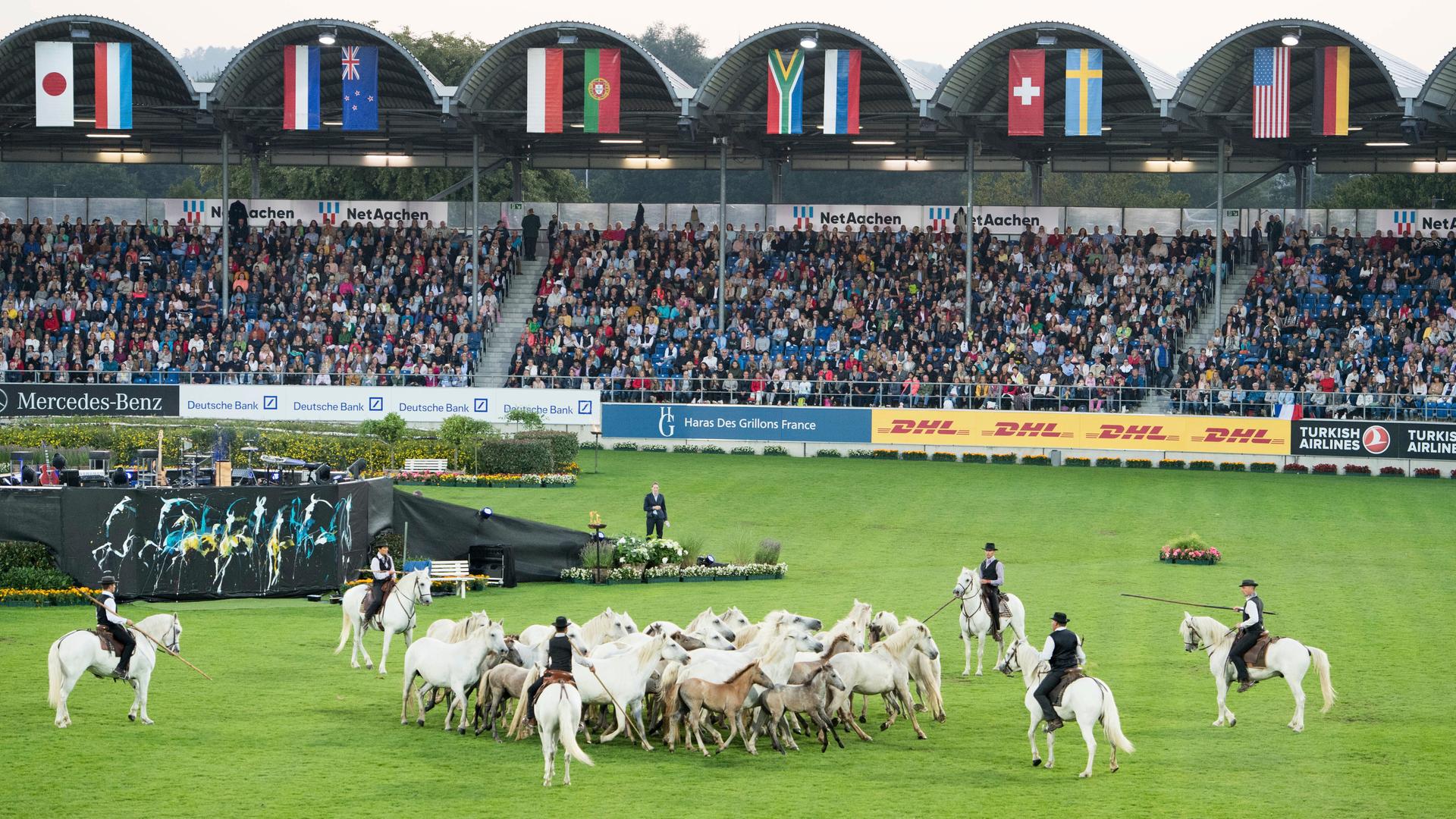 Eröffnungsfeier Aachen | picture alliance / SvenSimon /Elmar Kremser
