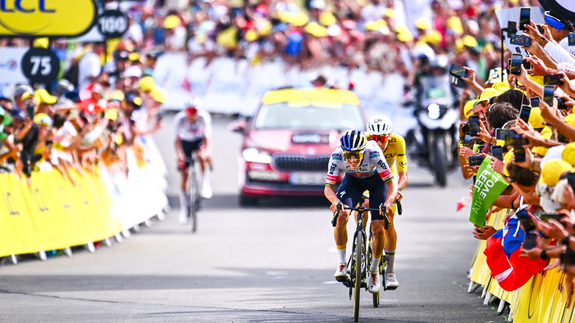 Tour: Evenepoel gelingt Coup bei schwerer Alpen-Bergankunft