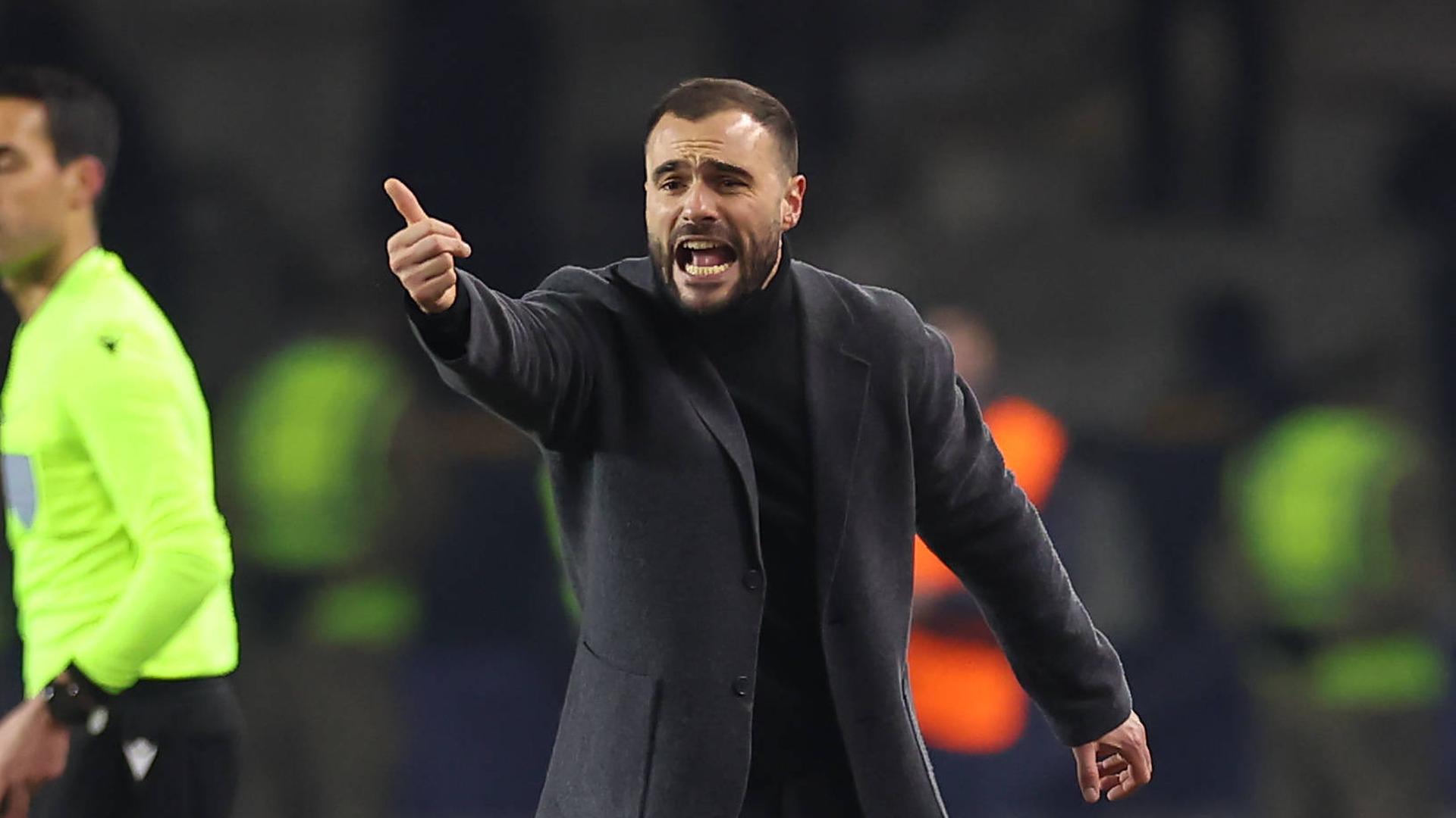 Interimstrainer Dennis Schmitt während des Spiels in Baku. | imago images/HMB-Media