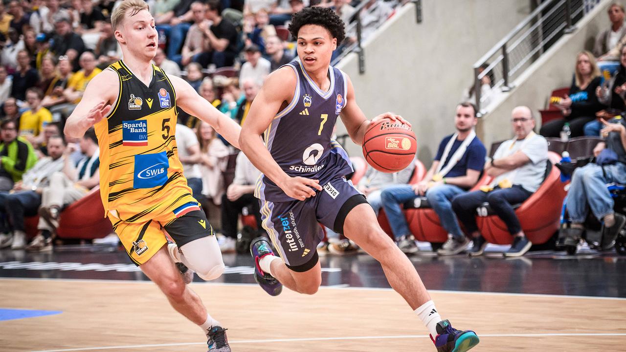 Alba siegt locker gegen Ludwigsburg