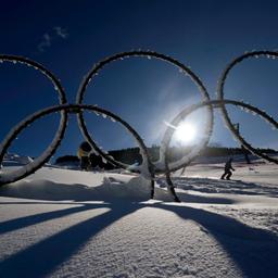 Die olympischen Ringe sind im Schnee des Stelvio Ski Centers zu sehen, dem Austragungsort der alpinen Ski- und Skibergsteiger-Disziplinen bei den Olympischen Winterspielen 2026 in Mailand-Cortina.