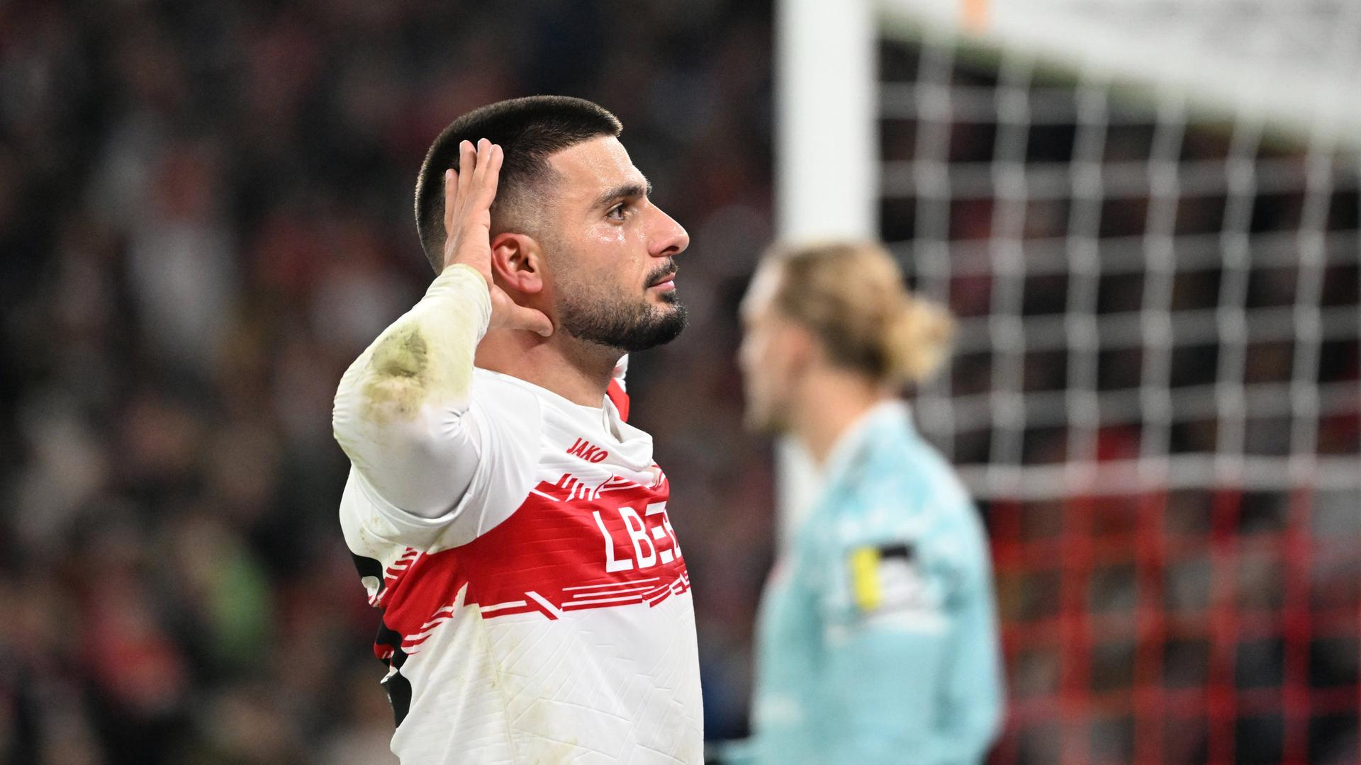 Deniz Undav jubelt über seinen Siegtreffer im Spiel gegen Mainz 05 | dpa