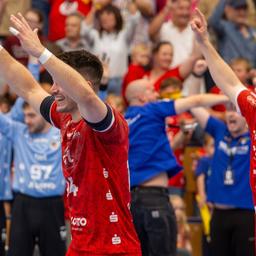 Die Eulen Ludwigshafen freuen sich über den Sieg gegen den TV Hüttenberg