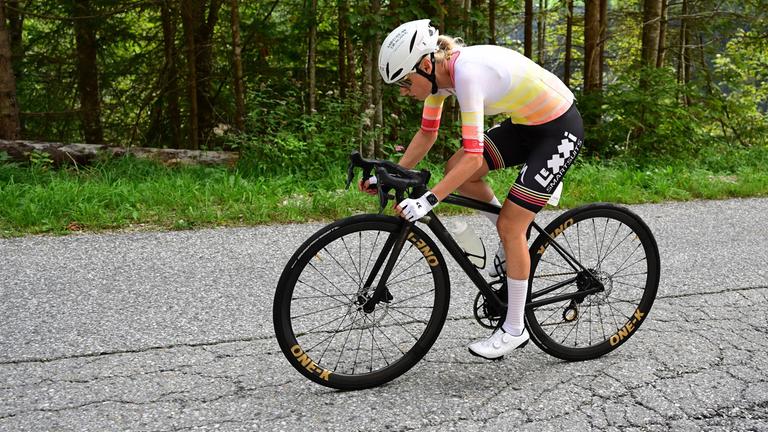 markise neigungswinkel verstellbar HETFTJN Einziehbare 150×150 cm Blau Weiß aus Stahlrahmen & UV-beständigem Polyestergewebe 180 g/m² Höhe und für Balkon Terrasse Garten Sports & Outdoors E-Bikes Rohloff Speedhub Naben-Schaltung reg_AX Freilauf:Vorderrad einzel