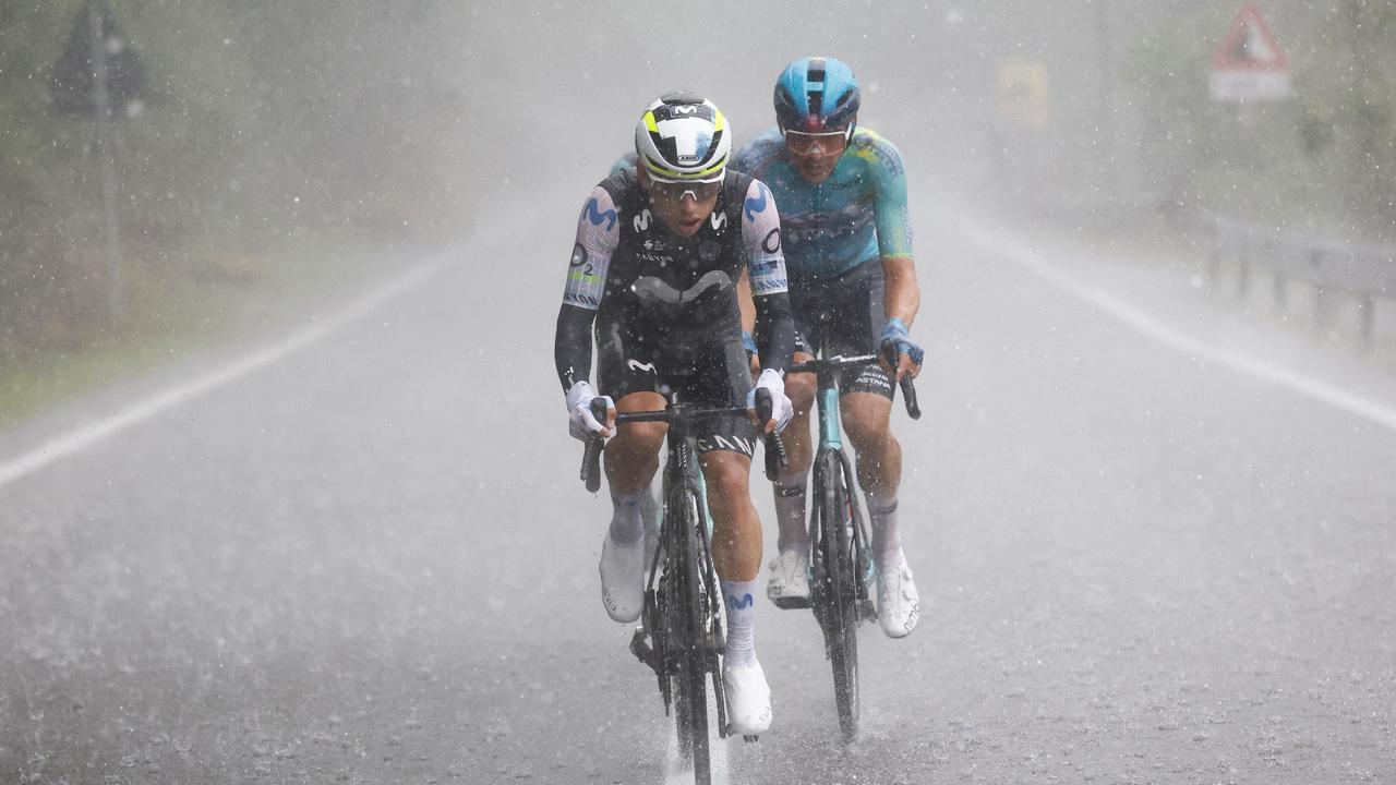 Giro d'Italia: Regen, Stürze, Fahrfehler - Arrieta gewinnt trotzdem