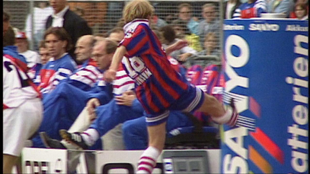 Jürgen Klinsmann tritt in die Tonne | Sportschau