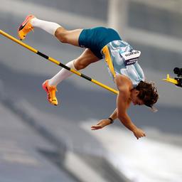 Der schwedische Stabhochsprungstar Armand Duplantis in Aktion