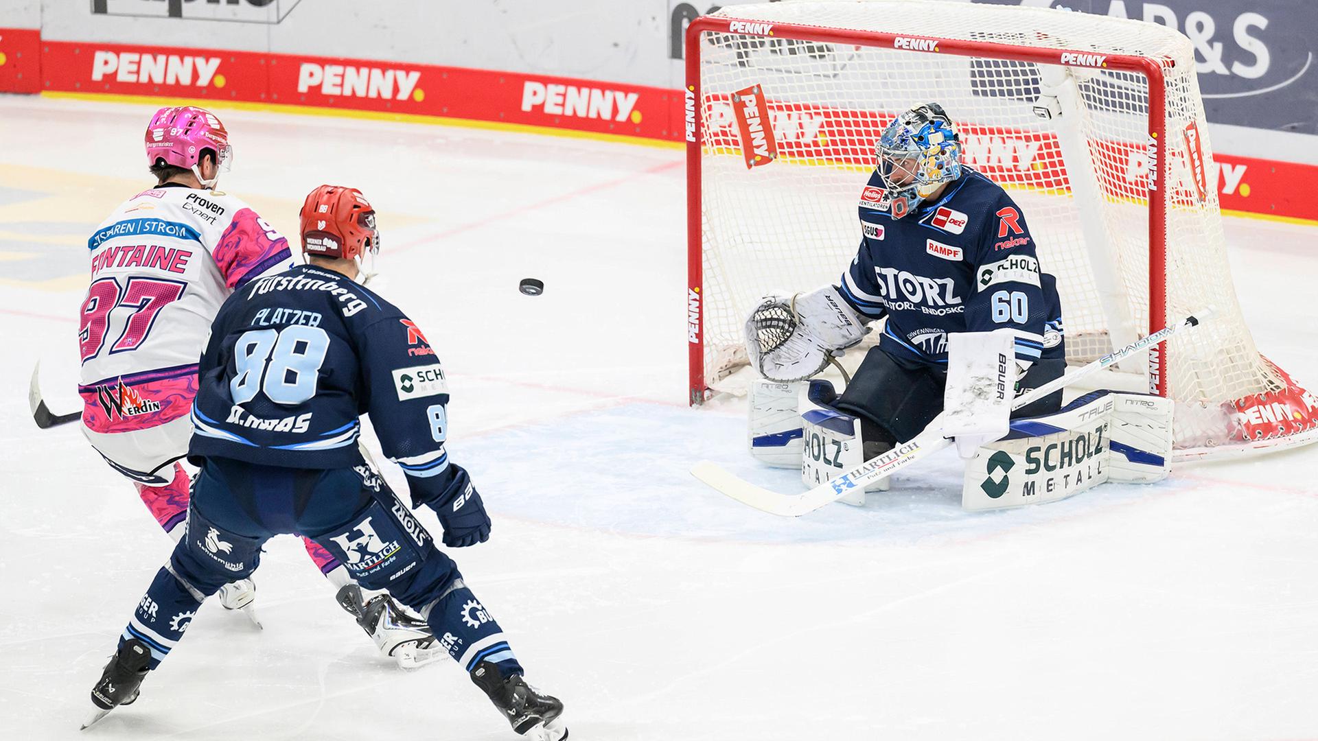 Starke Eisbären in Schwenningen mit drittem Sieg in Folge