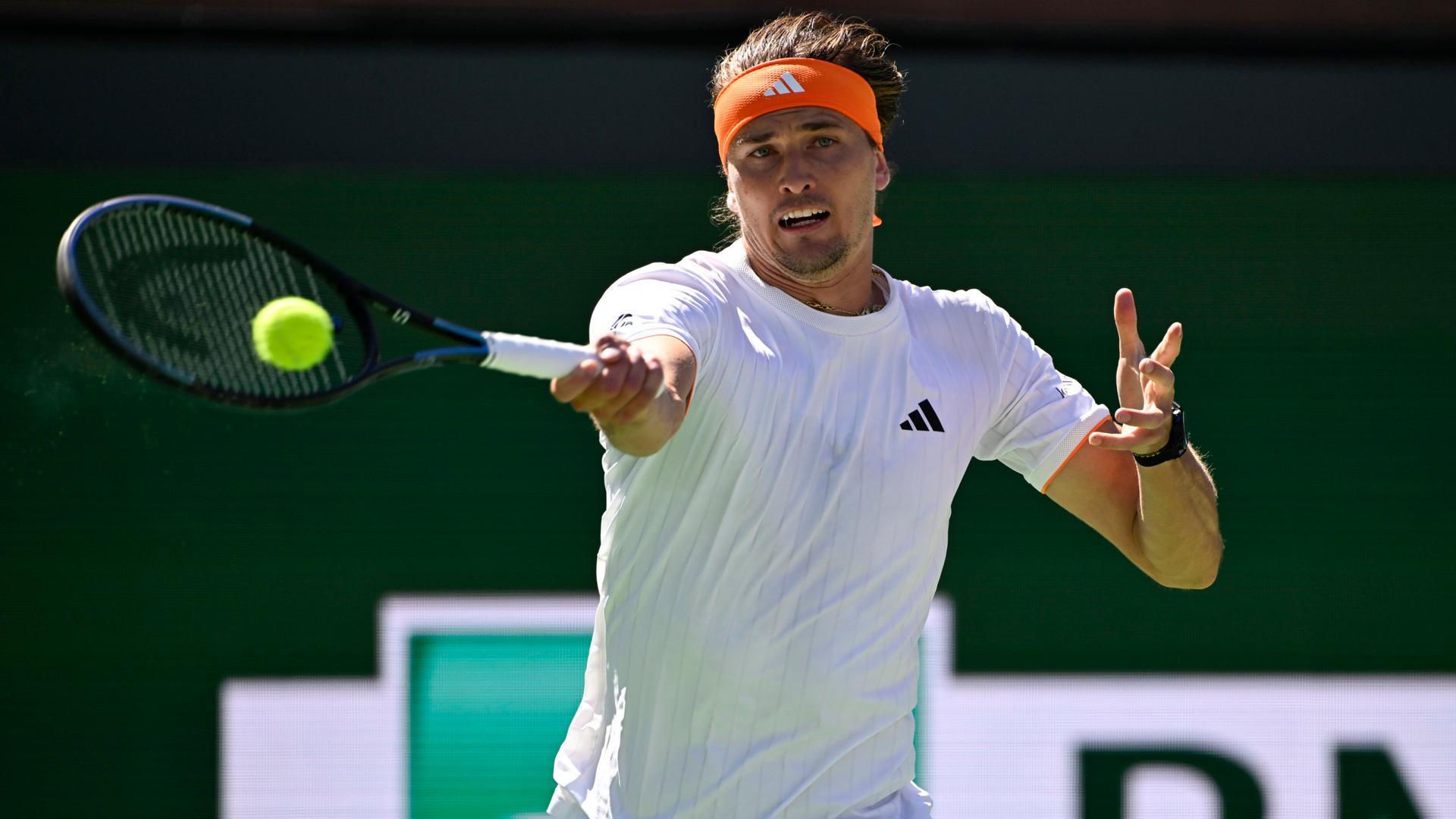 Jetzt live - Zverev fordert Tiafoe im Achtelfinale