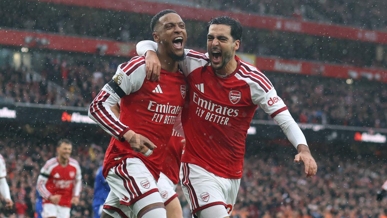Innenverteidiger schießen Arsenal zum Sieg gegen Everton