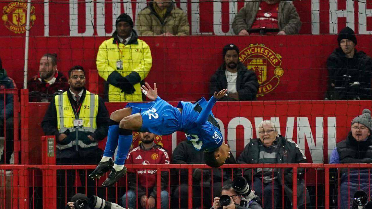 Man Utd Loss: Premier League Thriller & Setback